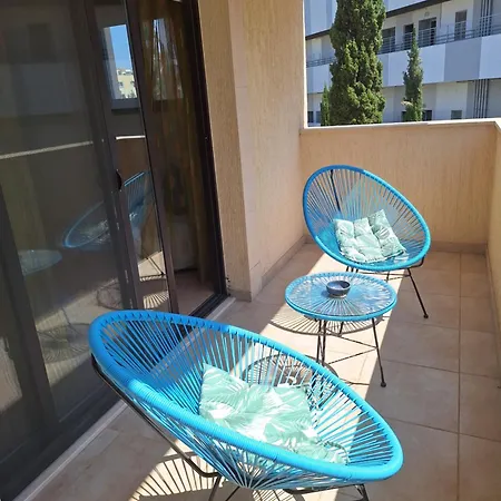 Pool Side 2 Bedroom Queens Gardens Complex Daire *