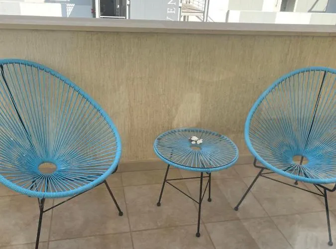 Pool Side 2 Bedroom Queens Gardens Complex * Paphos