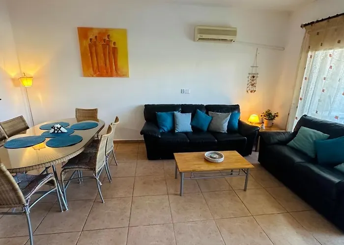 Pool Side 2 Bedroom Queens Gardens Complex * Paphos