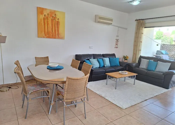 Pool Side 2 Bedroom Queens Gardens Complex * Paphos