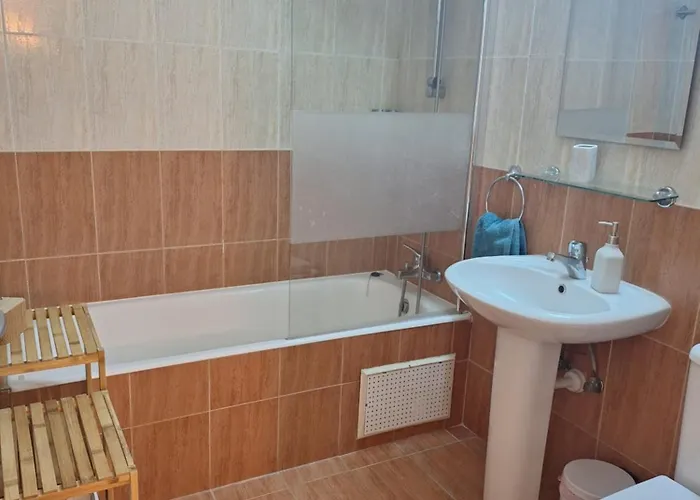 Pool Side 2 Bedroom Queens Gardens Complex Apartmán *