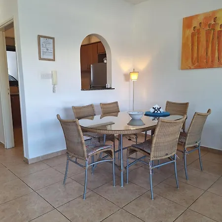 Apartment Pool Side 2 Bedroom Queens Gardens Complex Paphos