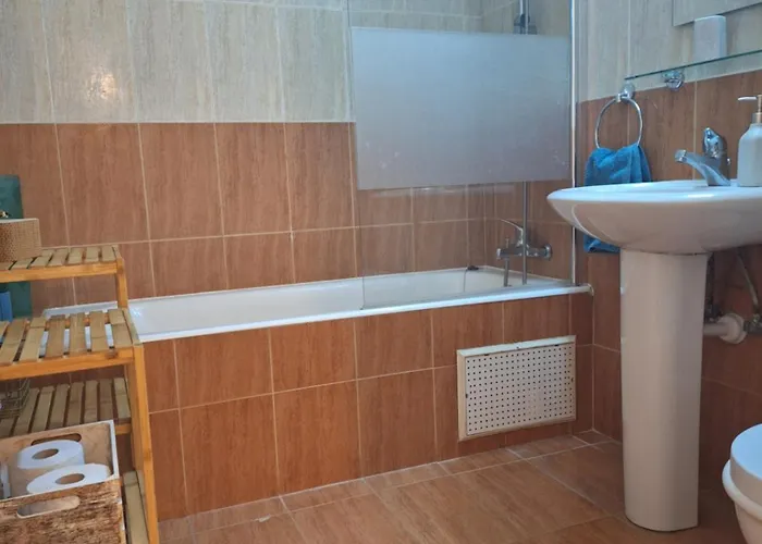 Pool Side 2 Bedroom Queens Gardens Complex Apartamento