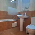 Appartement Pool Side 2 Bedroom Queens Gardens Complex
