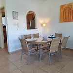 Appartamento Pool Side 2 Bedroom Queens Gardens Complex Paphos